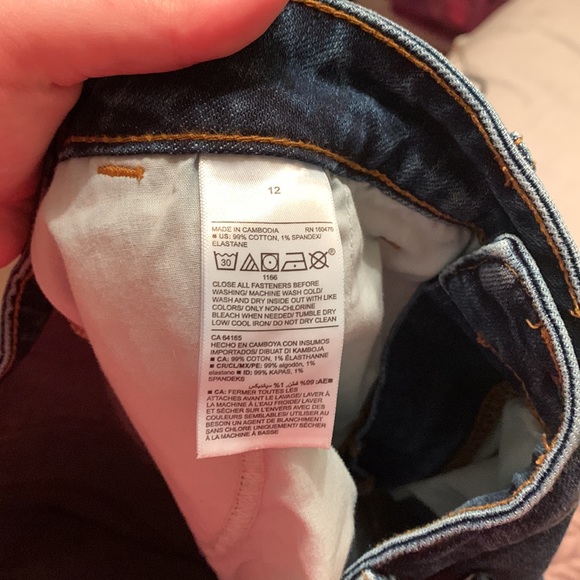 Old Navy Denim Skirt - Picture 7 of 7